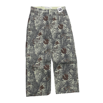 green baggy pants